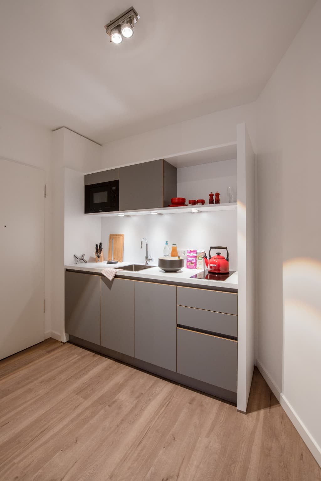 Wohnung zur Miete Wohnen auf Zeit 1.425 € 1 Zimmer 30 m²<br/>Wohnfläche ab sofort<br/>Verfügbarkeit Aachener Straße Lindenthal Köln 50931