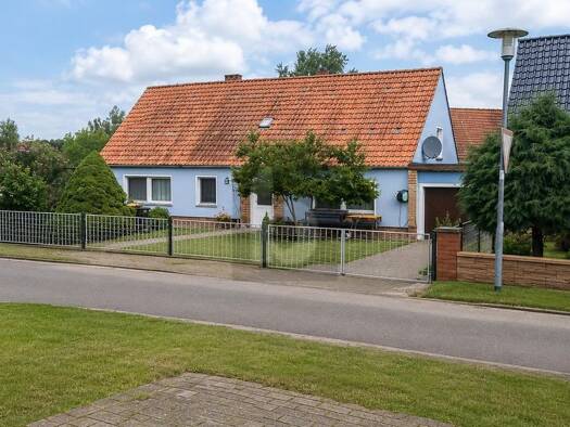 Bauernhaus zum Kauf 230.000 € 3 Zimmer 90 m² 1.550 m² Grundstück Zühlen Rheinsberg 16831