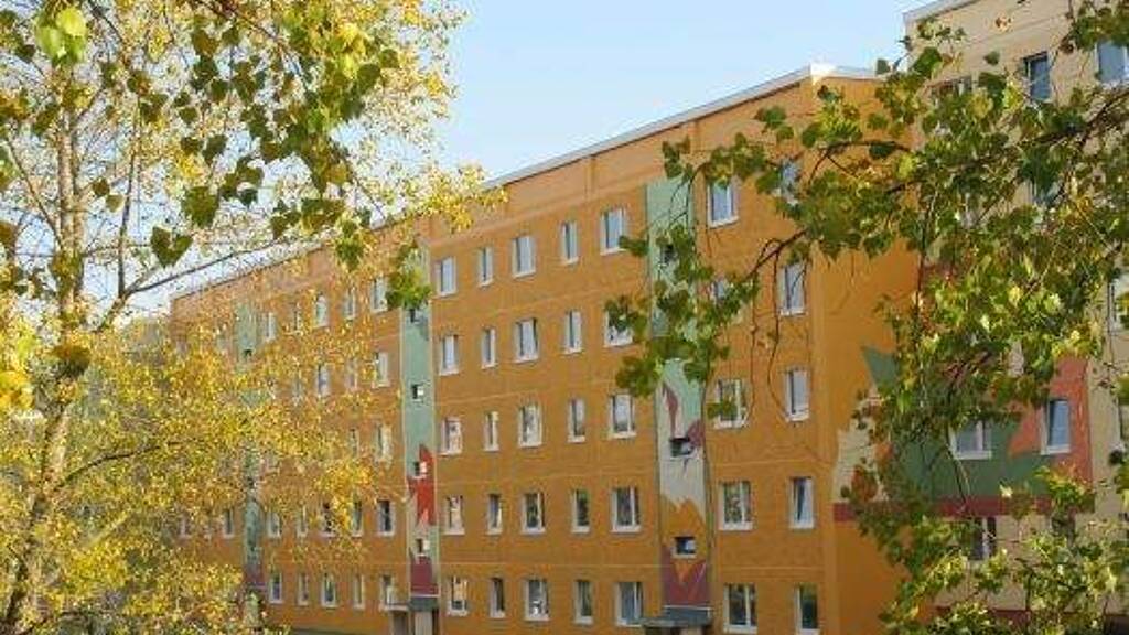 Wohnung zur Miete 440 € 4 Zimmer 89 m² 3. Geschoss frei ab sofort Franz-Stephan-Straße 14 Lusan Gera 07549