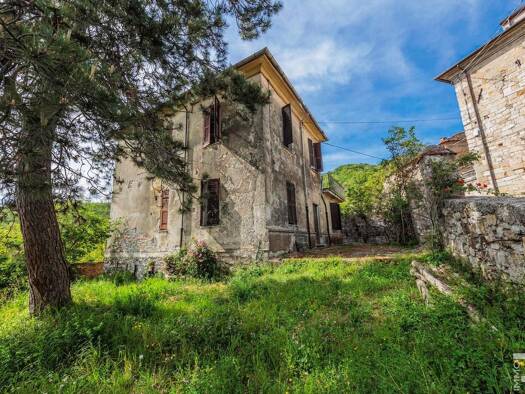 Villa zum Kauf 110.000 € 4 Zimmer 180 m² frei ab sofort Fivizzano 54013