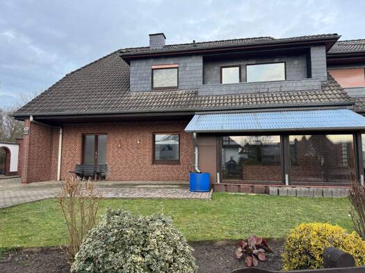 Doppelhaushälfte zum Kauf als Kapitalanlage geeignet 378.000 € 8 Zimmer 216 m² 543 m² Grundstück Ganderkesee 27777