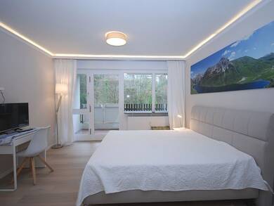 Studio zur Miete Wohnen auf Zeit 750 € 1 Zimmer 32 m² frei ab 01.05.2026 Baderstraße 5 Bad Reichenhall Bad Reichenhall 83435