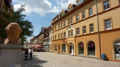 Wohnung zur Miete 720 € 4 Zimmer 98 m² Geschoss 3/3 Marktstraße 4 Zentrum Rudolstadt 07407