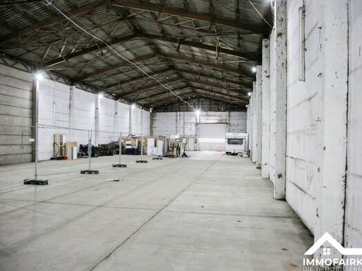 Lagerhalle zur Miete 1.600 € 400 m² Lagerfläche Ottersleben Magdeburg / Ottersleben 39116