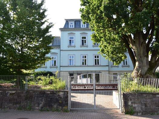 Wohnung zur Miete 730 € 3 Zimmer 104 m² frei ab sofort Suhl 98527