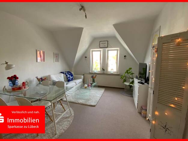 Wohnung zum Kauf 147.000 € 2 Zimmer 53 m² Dachgeschoss frei ab sofort St. Lorenz Nord Lübeck 23554