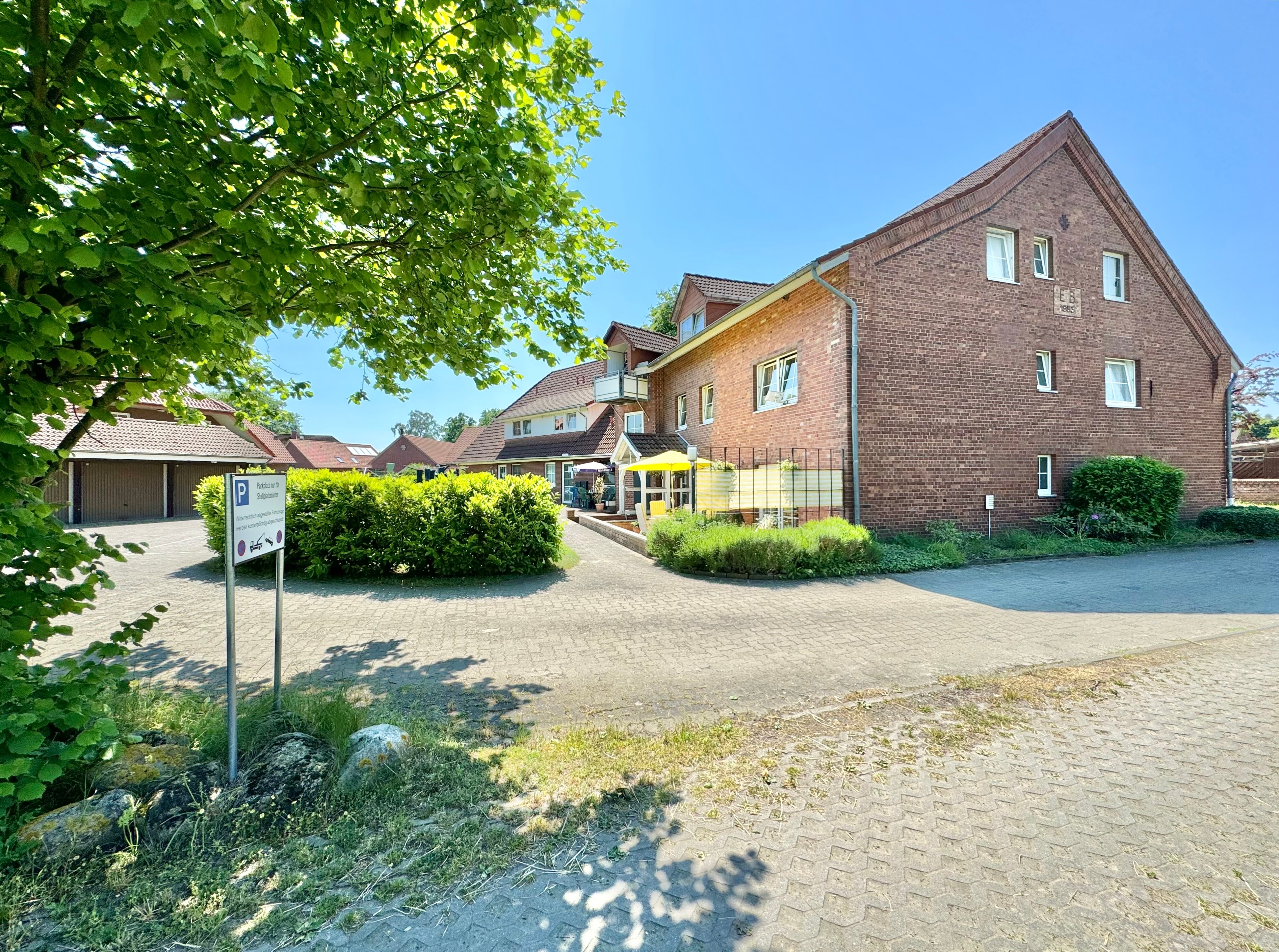 Wohnung zum Kauf 144.000 € 2 Zimmer 66,9 m²<br/>Wohnfläche EG<br/>Geschoss Wettmar Burgwedel 30938