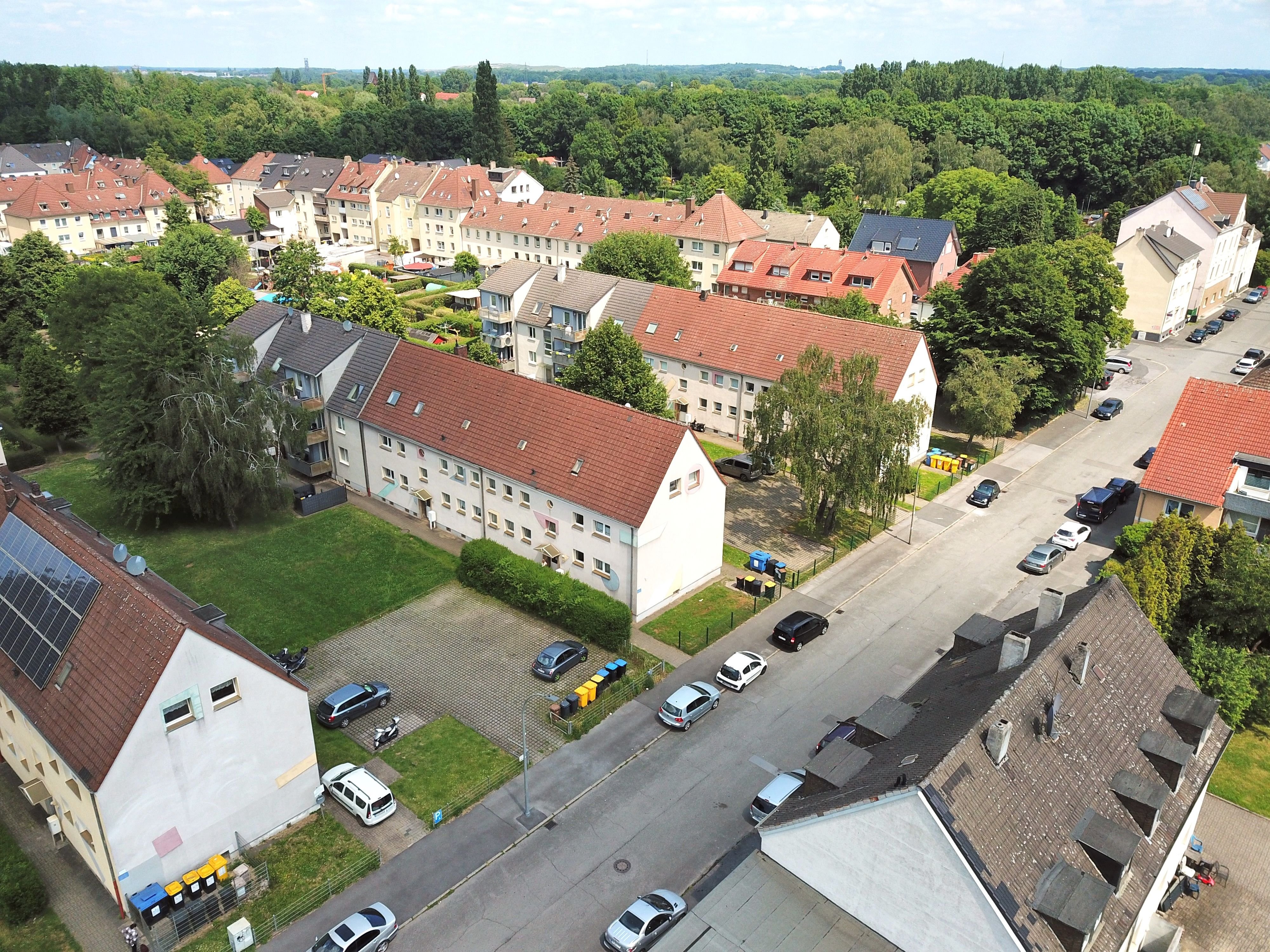 Mehrfamilienhaus zum Kauf provisionsfrei als Kapitalanlage geeignet 339.000 € 12 Zimmer 229,5 m²<br/>Wohnfläche 401 m²<br/>Grundstück Wambeler Heide 24 Alt-Scharnhorst Dortmund 44328