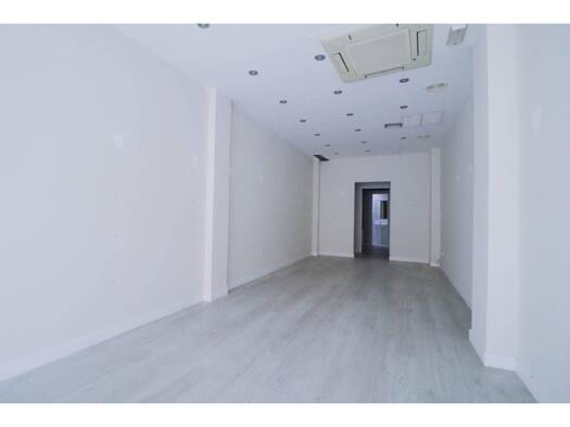 Verkaufsfläche zur Miete 650 € 45 m² Verkaufsfläche Almeria 04001