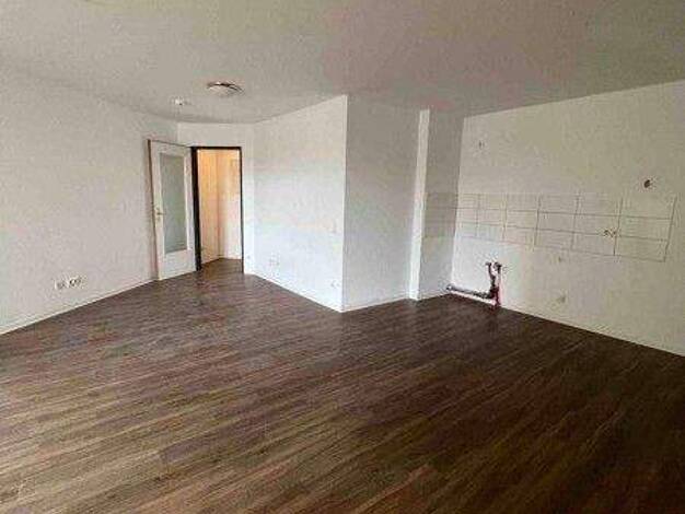 Wohnung zur Miete 474 € 2 Zimmer 58,4 m² 1. Geschoss frei ab 26.12.2025 Berliner Str. 27 Friedrichstadt Dresden 01067