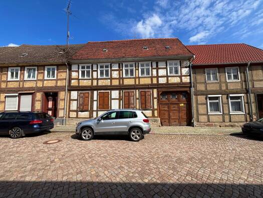 Einfamilienhaus zum Kauf 119.000 € 10 Zimmer 206,8 m² 700 m² Grundstück Arneburg 39596
