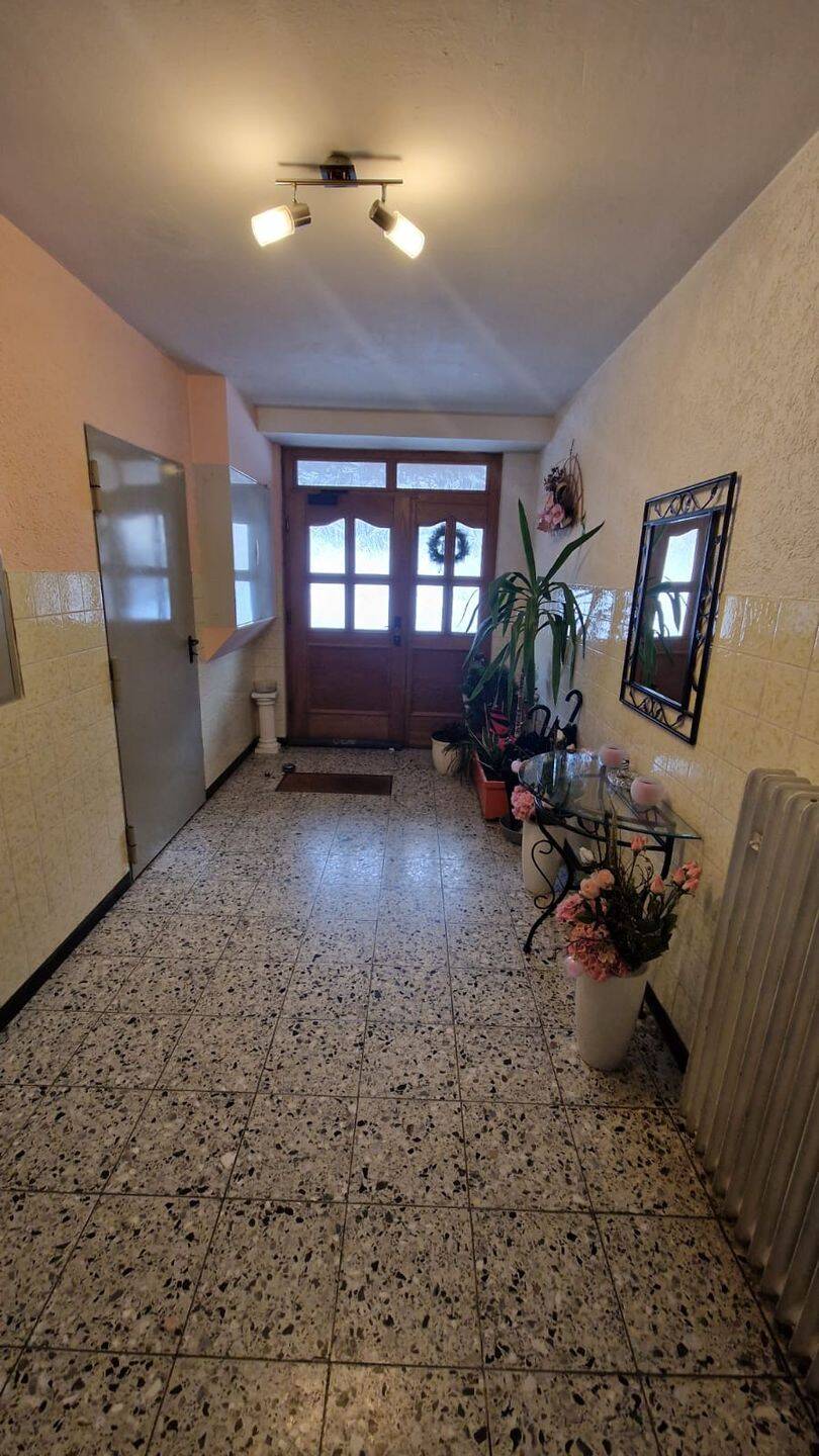 Immobilie in Obertrubach - Charmantes Einfamilienhaus mit Nebengebäuden in ruhiger Lage - Bild 2