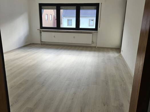 Wohnung zur Miete 950 € 3 Zimmer 85 m² Geschoss 1/2 frei ab sofort Benningen am Neckar 71726