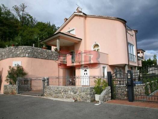 Haus zum Kauf 1.030.000 € 10 Zimmer 420 m² Ičići