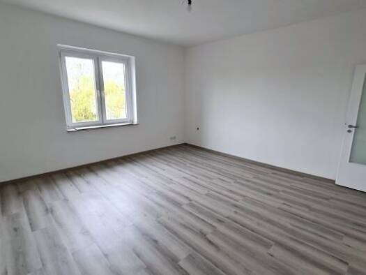 Wohnung zur Miete 505 € 2 Zimmer 68 m² 3. Geschoss Karl-Lehr-Str. 161 Neudorf-Süd Duisburg 47057