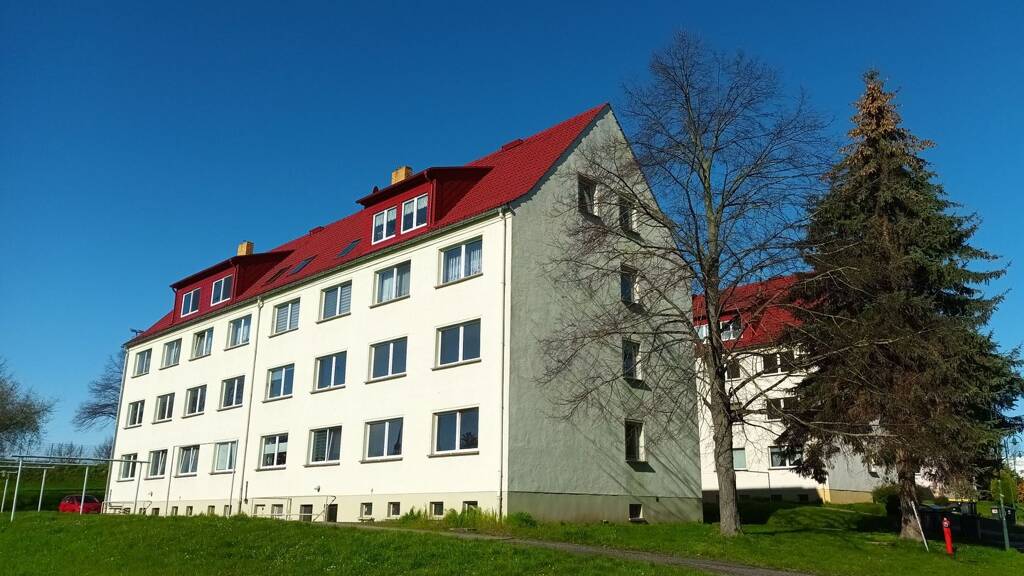 Wohnung zur Miete 288 € 2 Zimmer 48 m² 2. Geschoss frei ab sofort Ostrau 04749