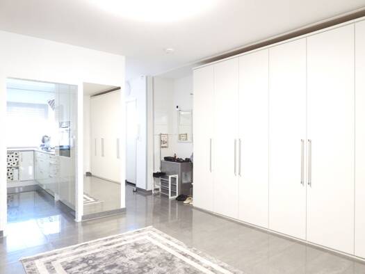 Praxis zum Kauf 333.000 € 5 Zimmer 137 m² Bürofläche Roth Roth 91154