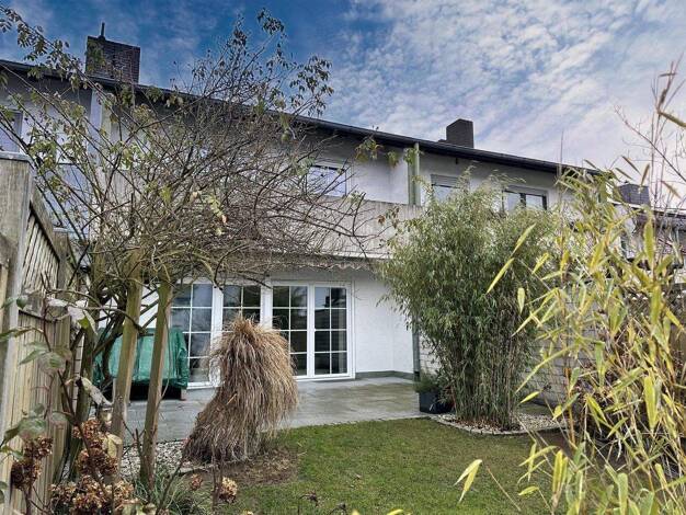 Reihenmittelhaus zum Kauf 285.000 € 6 Zimmer 116 m² 195 m² Grundstück Blomberg 32825