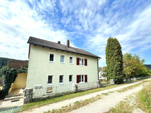 Mehrfamilienhaus zum Kauf 389.000 € 6 Zimmer 143 m² 669 m² Grundstück Riedenburg 93339