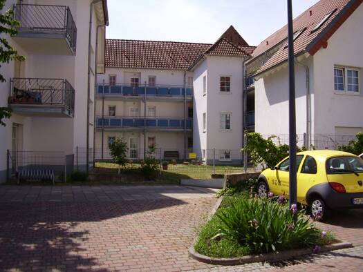 Wohnung zum Kauf 120.000 € 2 Zimmer 40,2 m² Dachgeschoss Neckarhausen Edingen-Neckarhausen 68535