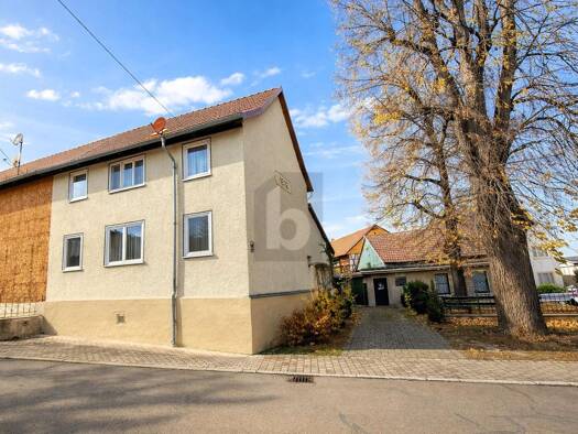Reihenendhaus zum Kauf 129.000 € 9 Zimmer 105 m² 1.247 m² Grundstück Dannheim Arnstadt 99310
