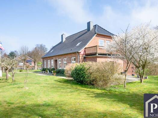 Einfamilienhaus zum Kauf provisionsfrei 10 Zimmer 352 m² 3.254 m² Grundstück Köhn 24257