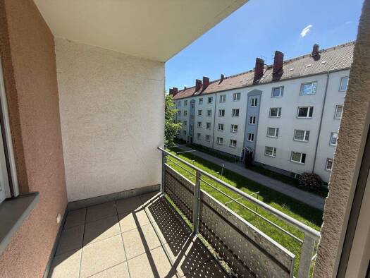 Wohnung zur Miete 431 € 1 Zimmer 55,6 m² 3. Geschoss Clausstraße 31 Gablenz Gablenz 09126