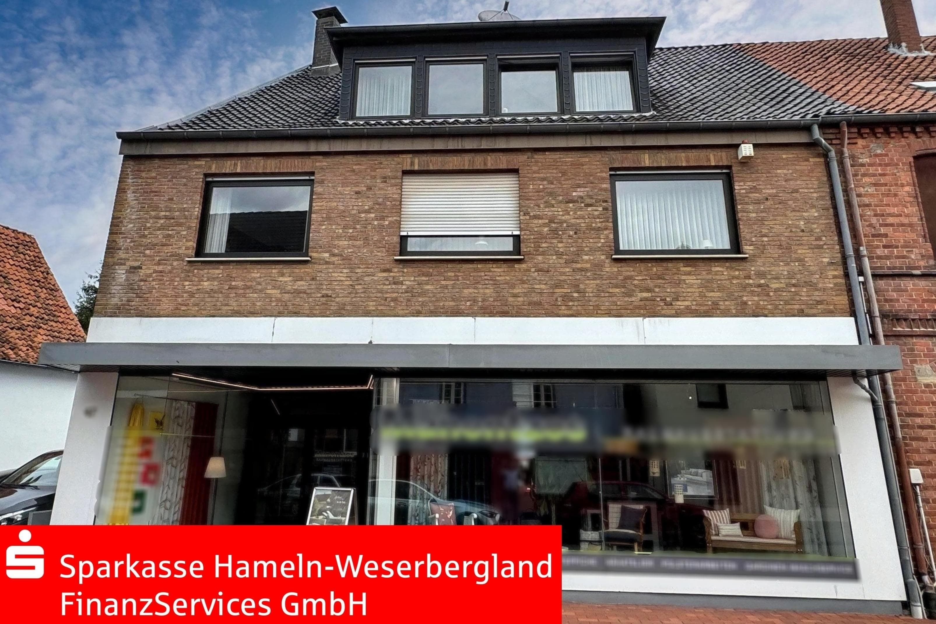 Mehrfamilienhaus zum Kauf 297.500 € 9 Zimmer 155 m²<br/>Wohnfläche 1.299 m²<br/>Grundstück Hessisch Oldendorf Hessisch Oldendorf 31840