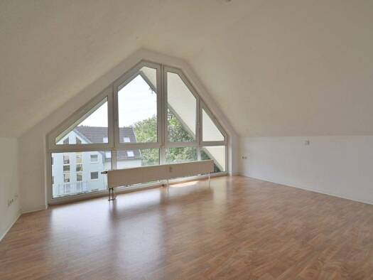 Wohnung zur Miete 321 € 2,5 Zimmer 63,1 m² 3. Geschoss Göppersdorfer Straße 15a Burgstädt 09217