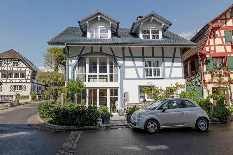 Einfamilienhaus zum Kauf 7,5 Zimmer 220 m²<br/>Wohnfläche 236 m²<br/>Grundstück ab sofort<br/>Verfügbarkeit Wangen Öhningen 78337