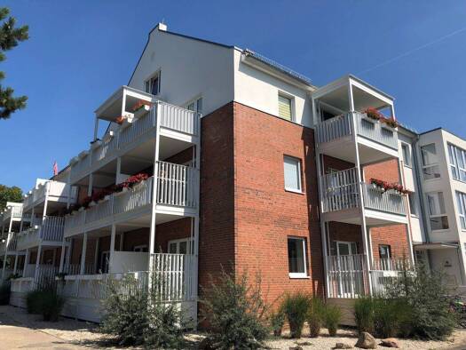 Wohnung zur Miete 848 € 2 Zimmer 66,9 m² 2. Geschoss frei ab sofort Albin-Köbis-Str. 10 Markgrafenheide Rostock 18146