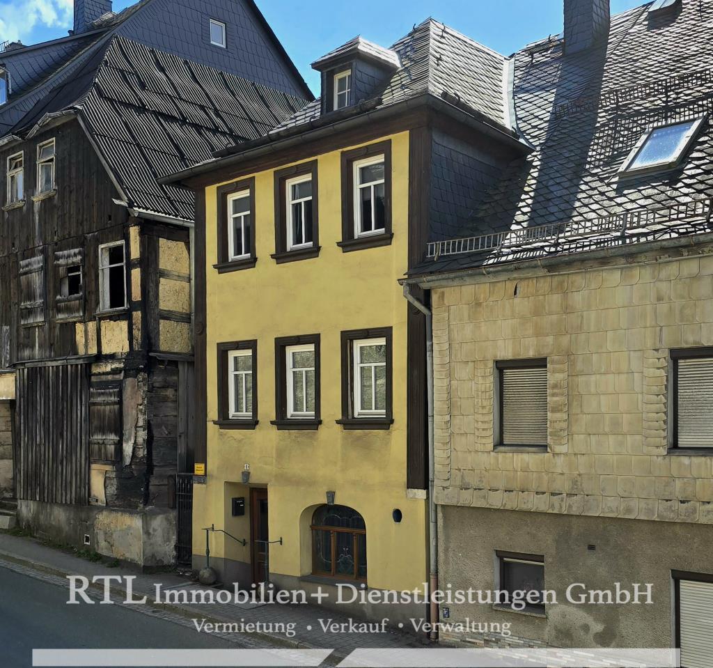 Einfamilienhaus zum Kauf provisionsfrei 89.900 € 7 Zimmer 121,4 m²<br/>Wohnfläche 155 m²<br/>Grundstück ab sofort<br/>Verfügbarkeit Lobenstein Bad Lobenstein 07356