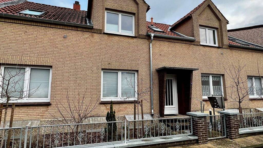 Wohnung zur Miete 690 € 2,5 Zimmer 72 m² frei ab 01.03.2026 Nienburg 31582