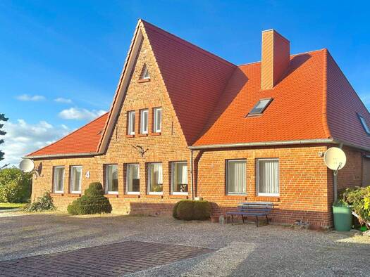 Doppelhaushälfte zum Kauf 399.000 € 5 Zimmer 159 m² 1.140 m² Grundstück Groß Schwansee Kalkhorst OT Groß Schwansee 23942