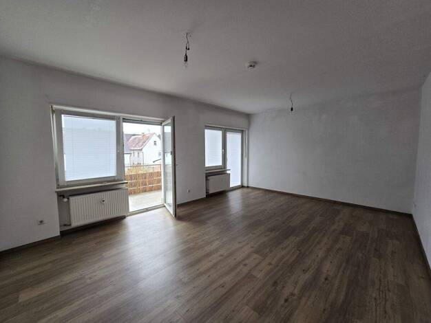 Wohnung zur Miete 990 € 3 Zimmer 110 m² 1. Geschoss frei ab sofort Großwallstadt 63868