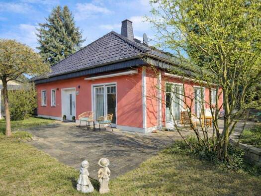 Bungalow zum Kauf 495.000 € 5 Zimmer 148 m² 499 m² Grundstück frei ab sofort Im Winkel (Möser) Möser 39291