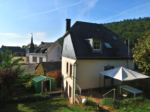 Einfamilienhaus zum Kauf 295.000 € 8 Zimmer 150 m² 392 m² Grundstück Trier-Ehrang 54293