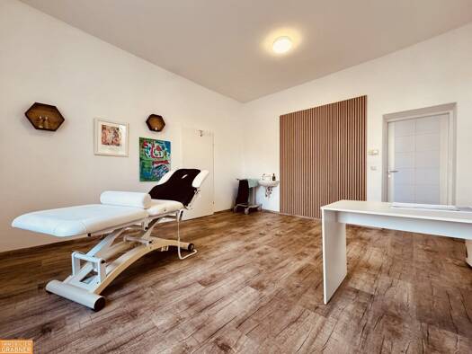 Praxisfläche zur Miete 750 € 1,5 Zimmer Gmunden 4810