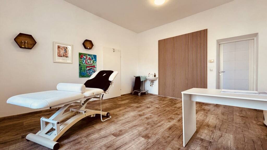 Praxisfläche zur Miete 750 € 1,5 Zimmer Gmunden 4810