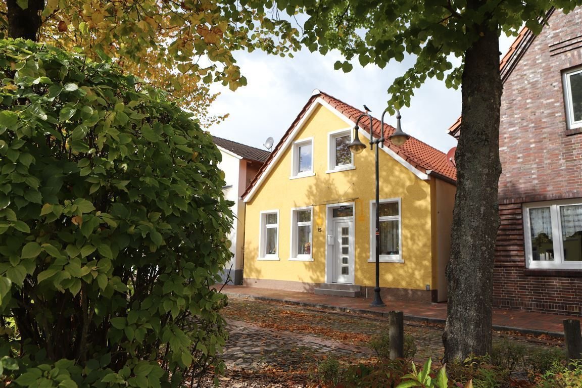 Haus zum Kauf 299.000 € 5 Zimmer 140 m²<br/>Wohnfläche Jever Jever 26441