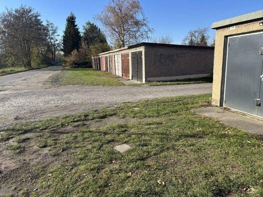 Garage zur Miete 49 € Walther-Rathenau-Straße Elsterwerda Elsterwerda 04910