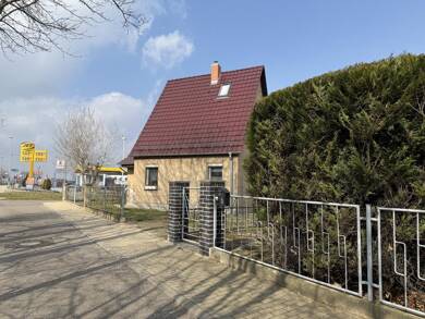Wohnung zum Kauf 35.000 € 3 Zimmer 86 m² EG frei ab sofort Naumburg Naumburg (Saale) 06618