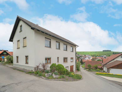 Mehrfamilienhaus zum Kauf 349.900 € 8 Zimmer 182,1 m² 592 m² Grundstück Leipferdingen Geisingen / Leipferdingen 78187