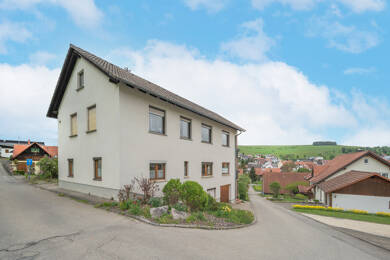 Mehrfamilienhaus zum Kauf 349.900 € 8 Zimmer 182,1 m² 592 m² Grundstück Leipferdingen Geisingen / Leipferdingen 78187