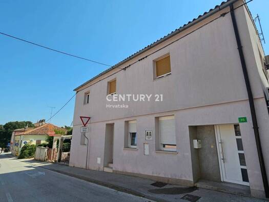 Haus zum Kauf 335.000 € 7 Zimmer 250 m² Pula