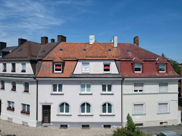 Mehrfamilienhaus zum Kauf 309.000 € 17 Zimmer 289 m² 340 m² Grundstück frei ab sofort Innenstadt Hof 95030