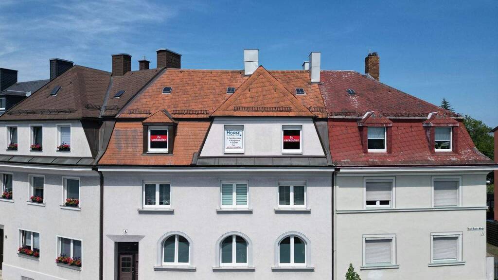 Mehrfamilienhaus zum Kauf 309.000 € 17 Zimmer 289 m² 340 m² Grundstück frei ab sofort Innenstadt Hof 95030