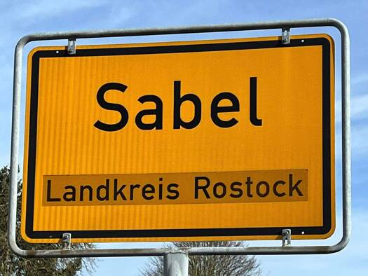 Grundstück zum Kauf provisionsfrei 80.000 € 1.098 m² Grundstück Baugenehmigung vorhanden Sabeler Straße 7 Sabel Dolgen am See 18299