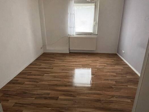Doppelhaushälfte zum Kauf 202.000 € 5 Zimmer 134 m² 960 m² Grundstück Elsterwerda Elsterwerda 04910