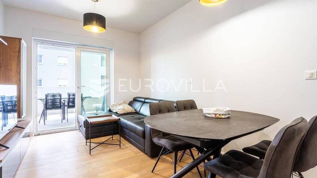 Studio zur Miete 700 € 1 Zimmer 39 m² 2. Geschoss Dragovode Mejasi - Sirobuja